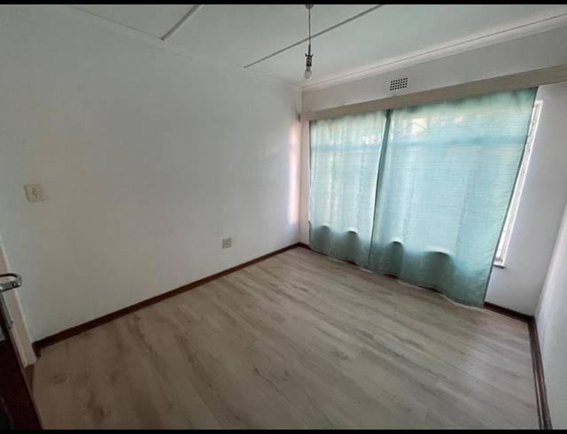 BUSINESS FOR SALE IN REIGERPARK